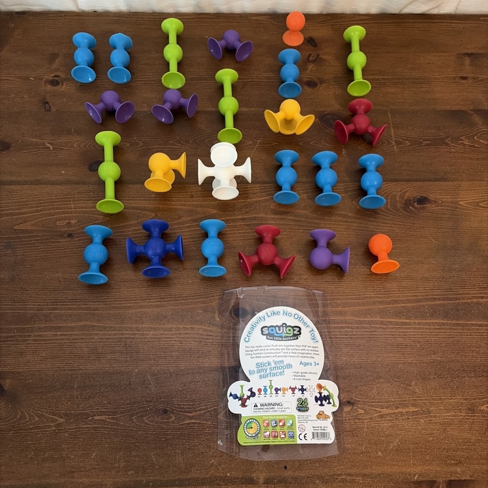 Fat Brain Toys Squigz 24 Piece Lot Suction Cup Building Developmental Toy